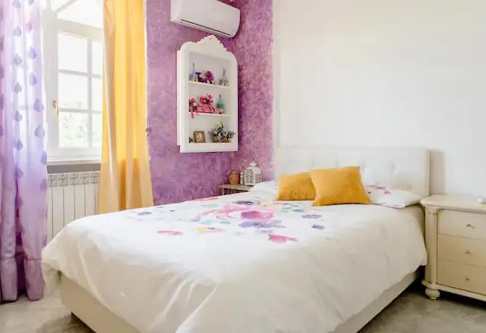 Alexander's Casa de hóspedes 3*