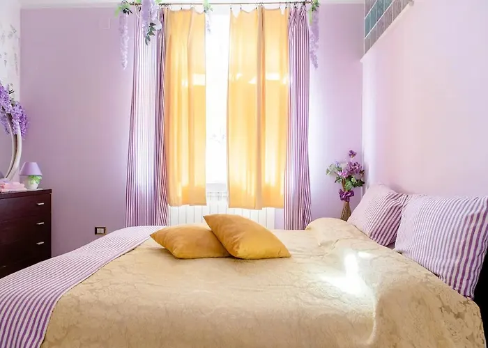 Casa de hóspedes Alexander's 3*