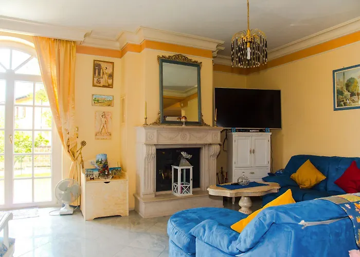 Alexander's Casa de hóspedes