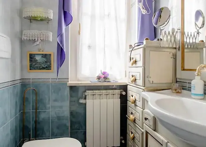 Casa de hóspedes Alexander's 3*